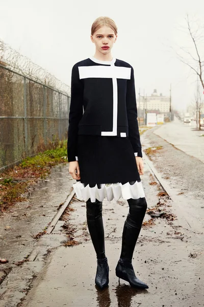 Look 1
